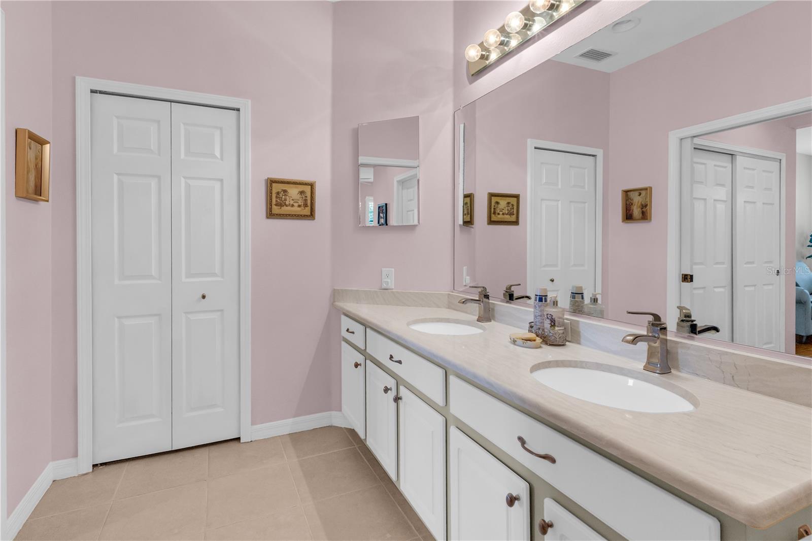 2064 BATELLO DR, VENICE, FL, 34292