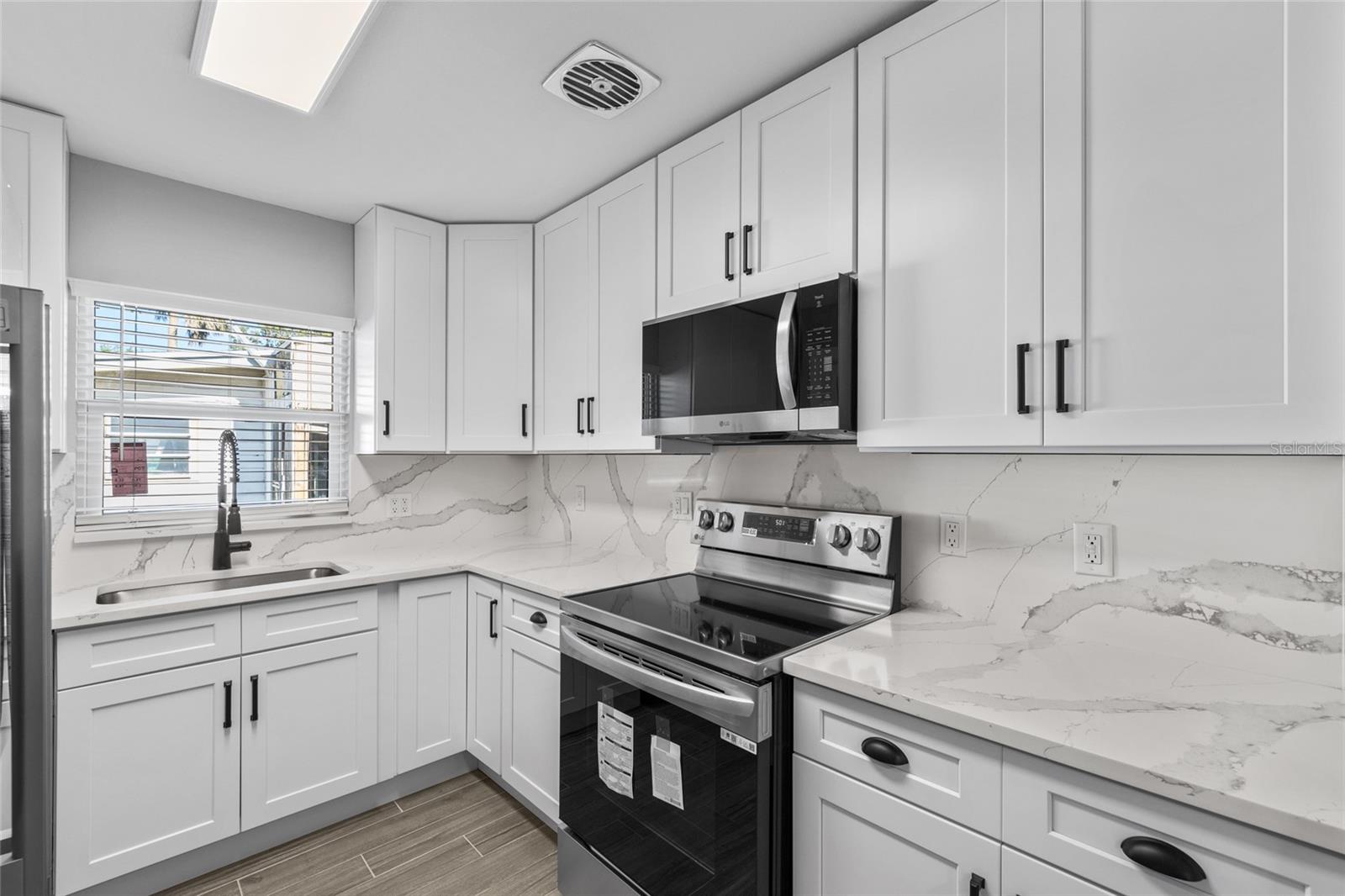 3169 BELLEVUE ST, SARASOTA, FL, 34237