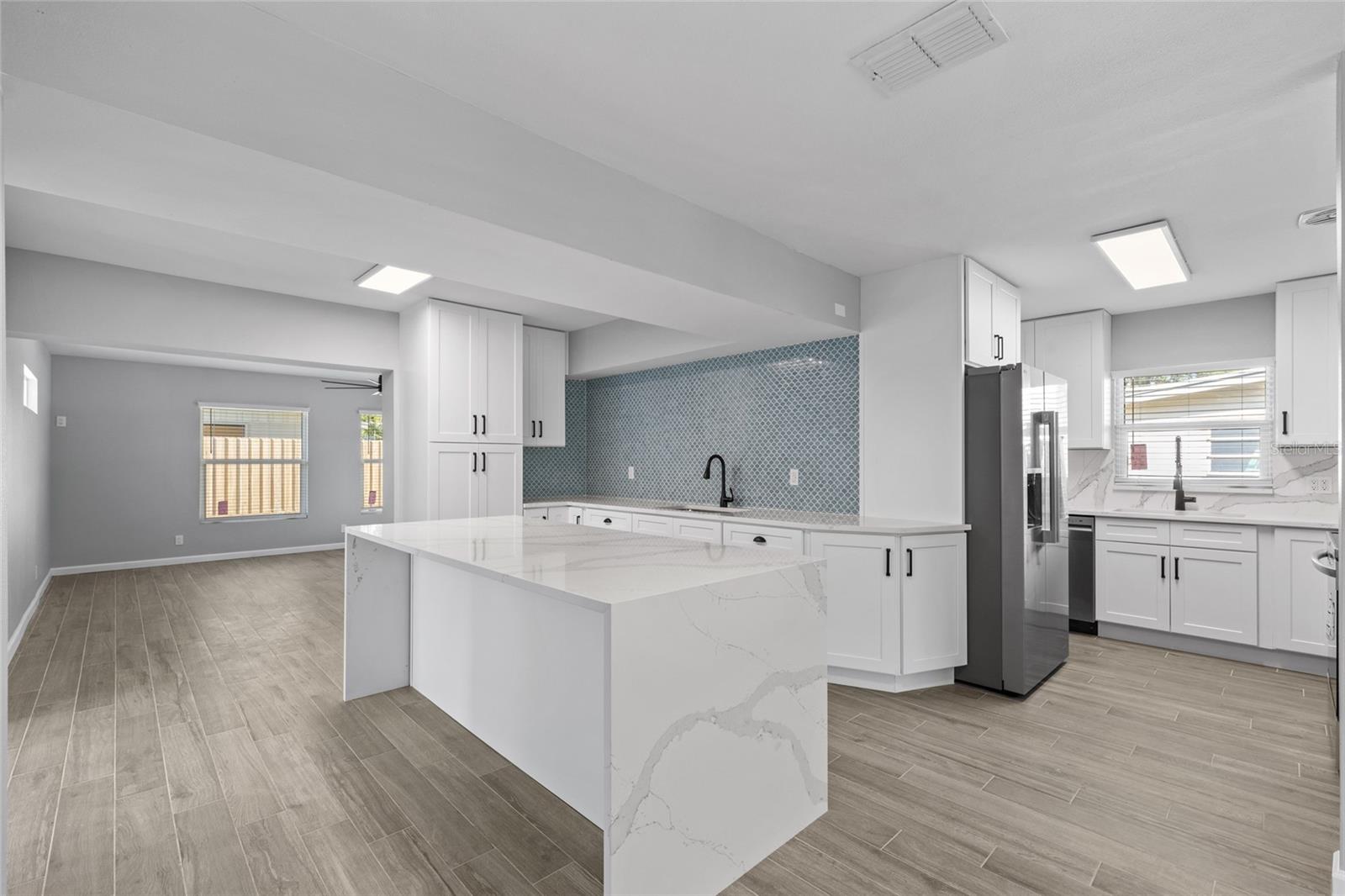 3169 BELLEVUE ST, SARASOTA, FL, 34237