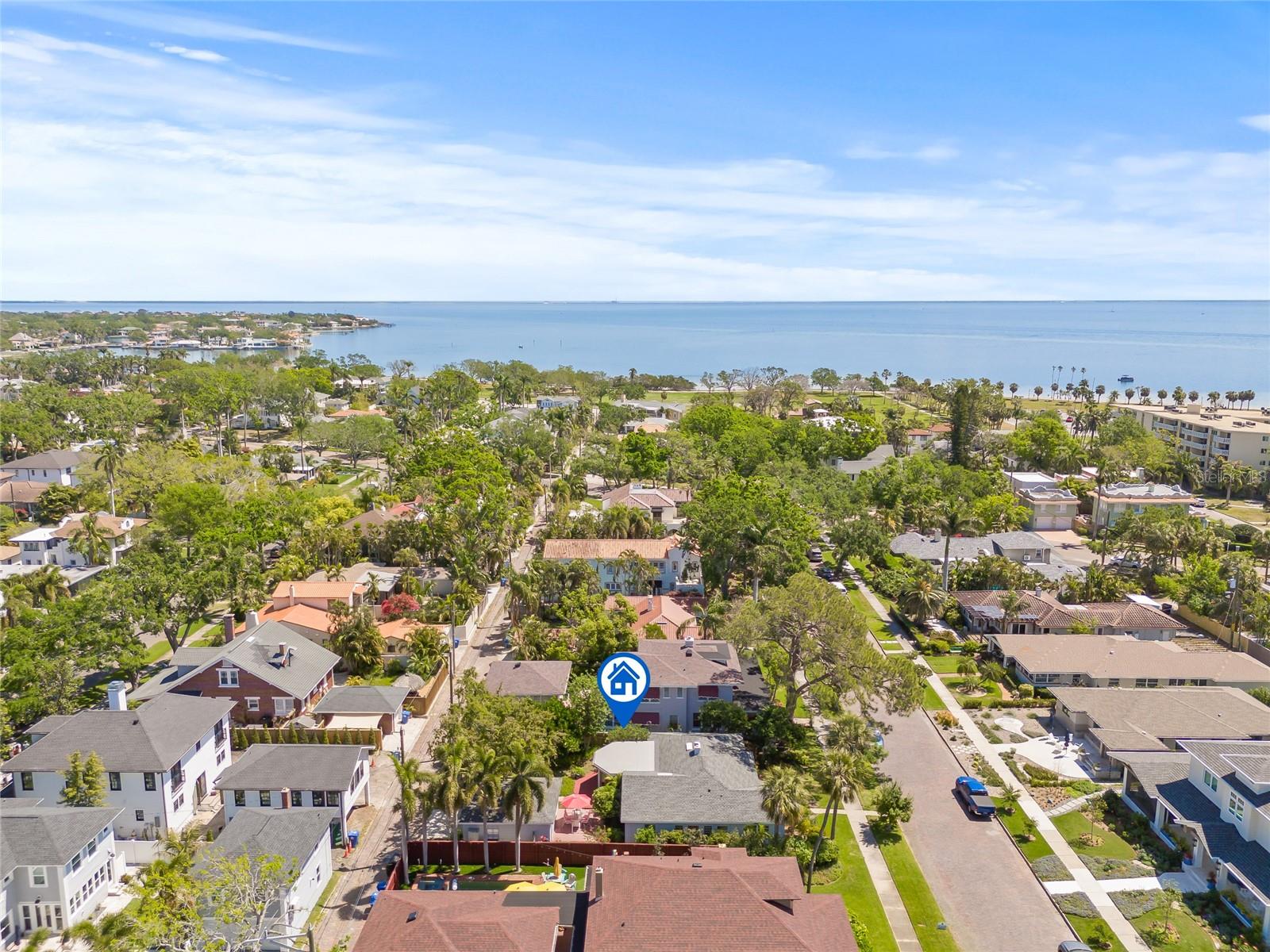 615 14TH AVE NE, ST PETERSBURG, FL, 33701