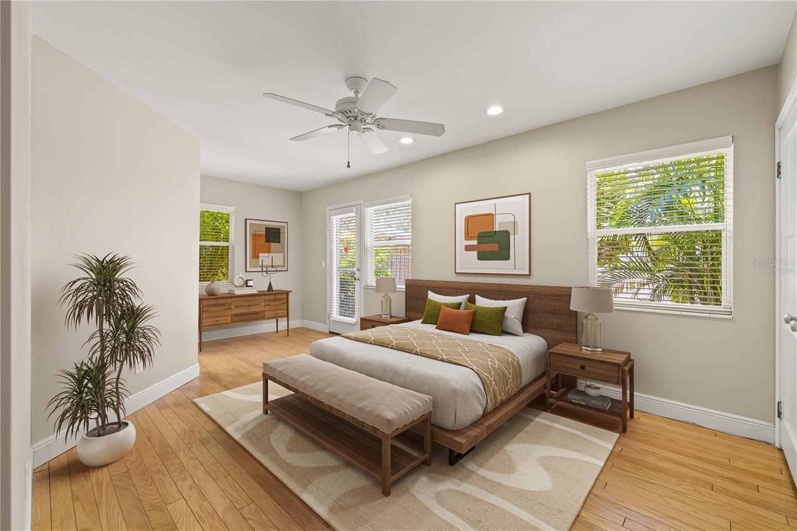 615 14TH AVE NE, ST PETERSBURG, FL, 33701