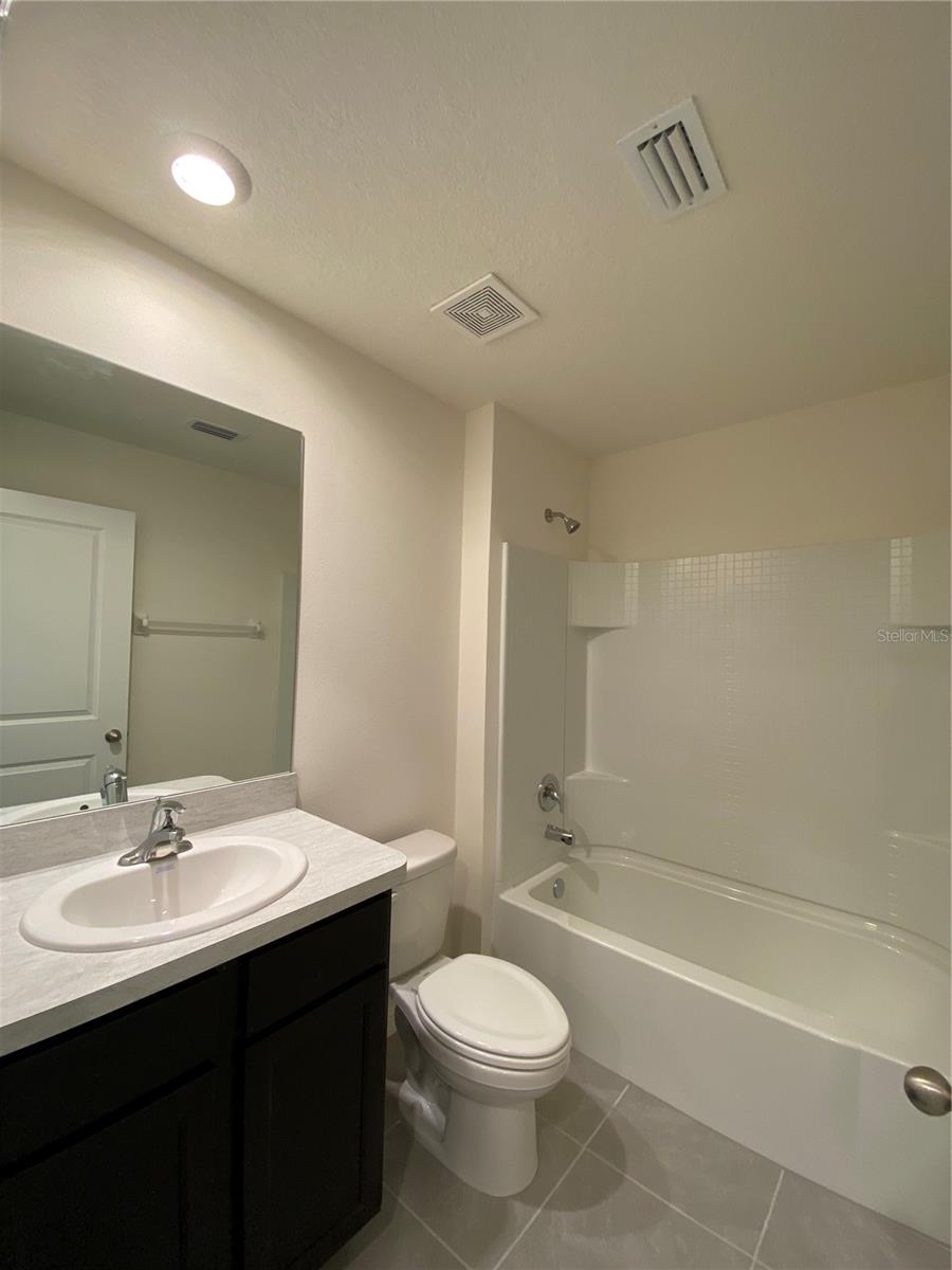 2103 NW 246 TER, NEWBERRY, FL, 32669