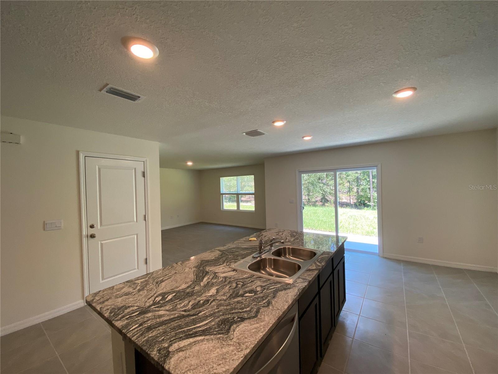 2103 NW 246 TER, NEWBERRY, FL, 32669