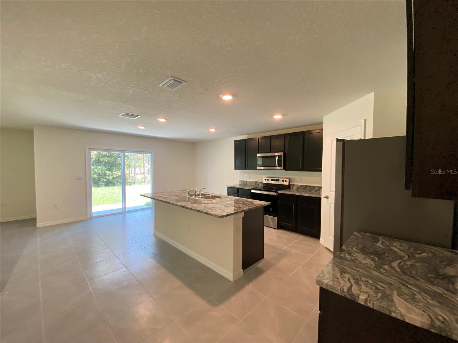 2103 NW 246 TER, NEWBERRY, FL, 32669
