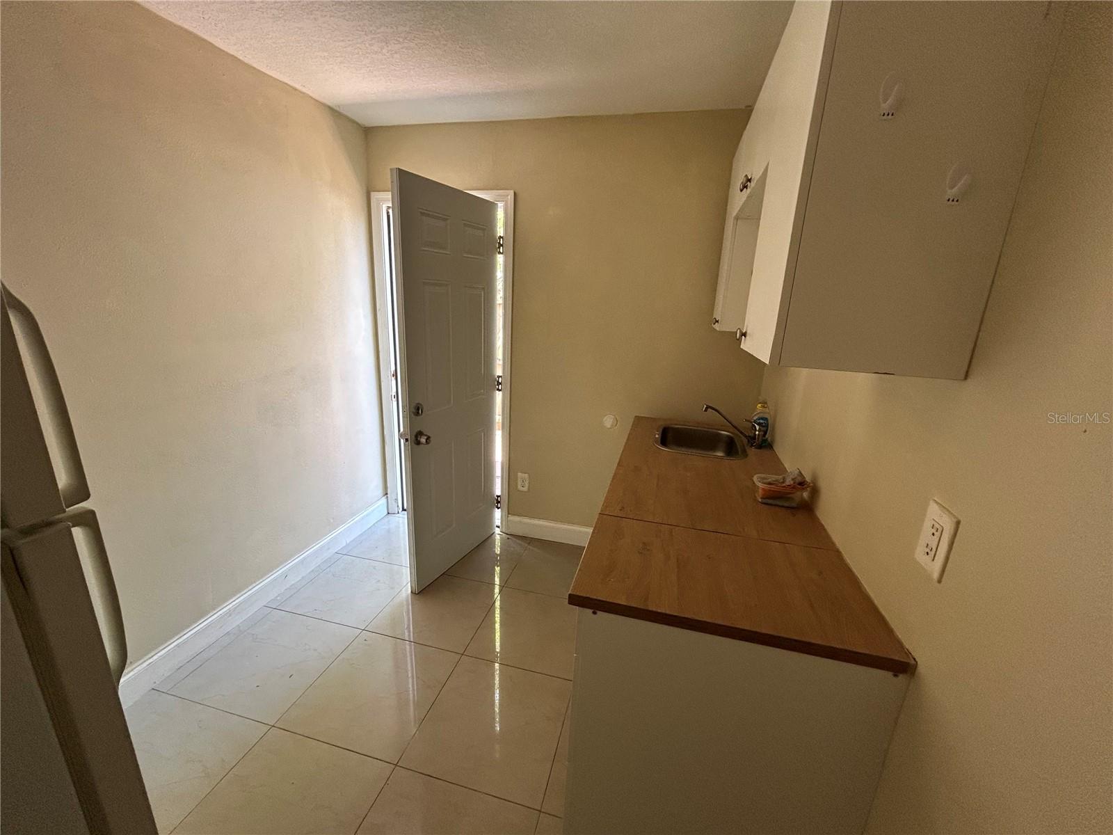 1912 W CLINTON ST, TAMPA, FL, 33604