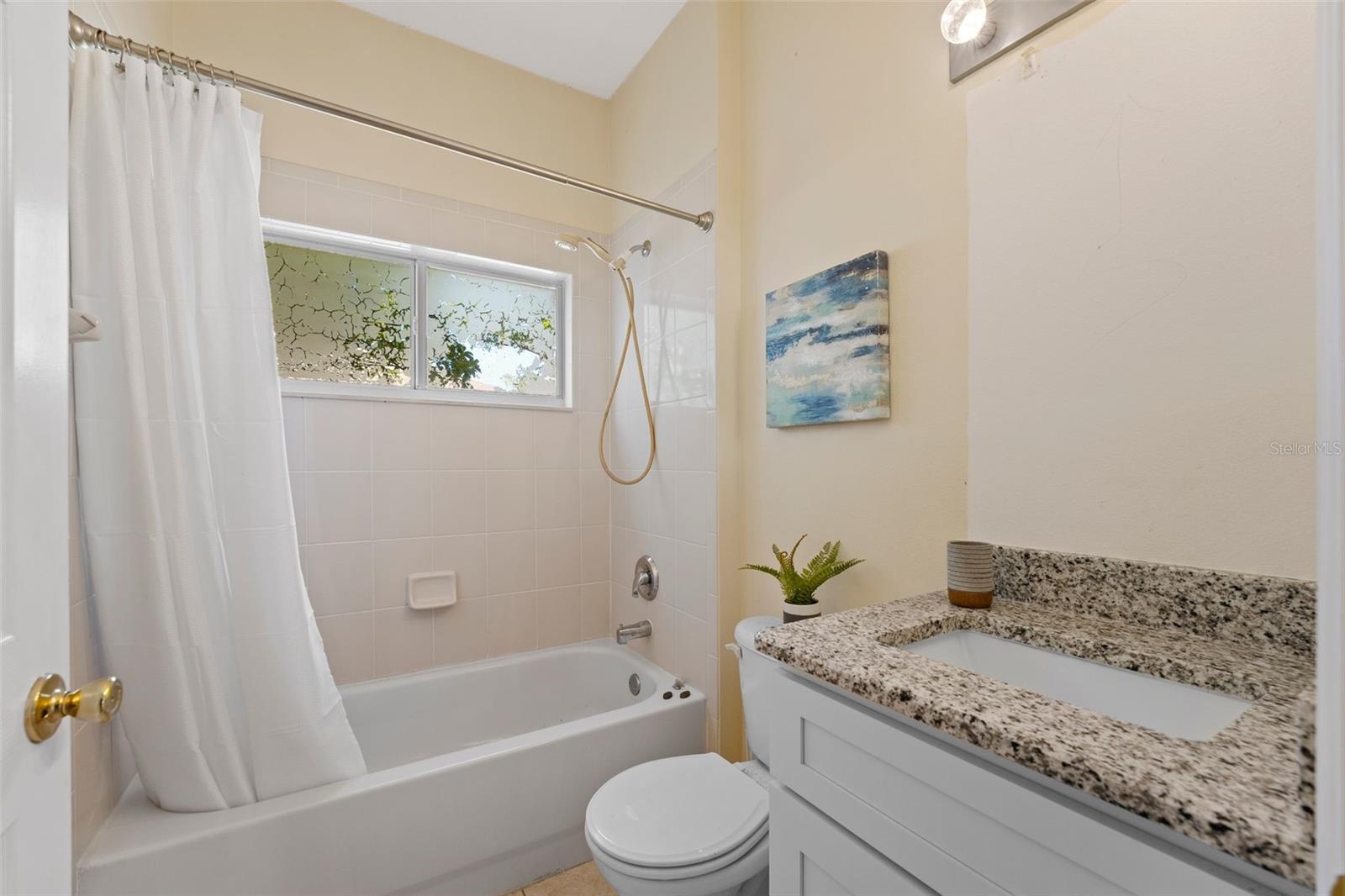 13525 MIRROR LAKE DR, ORLANDO, FL, 32828