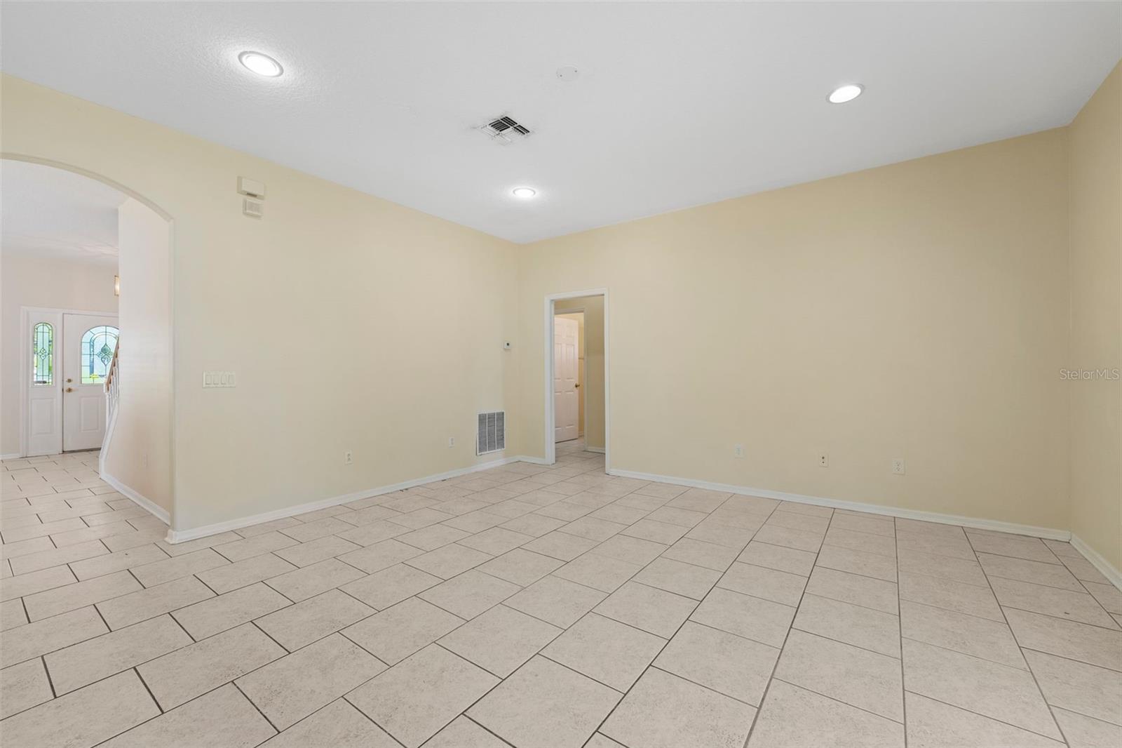 13525 MIRROR LAKE DR, ORLANDO, FL, 32828