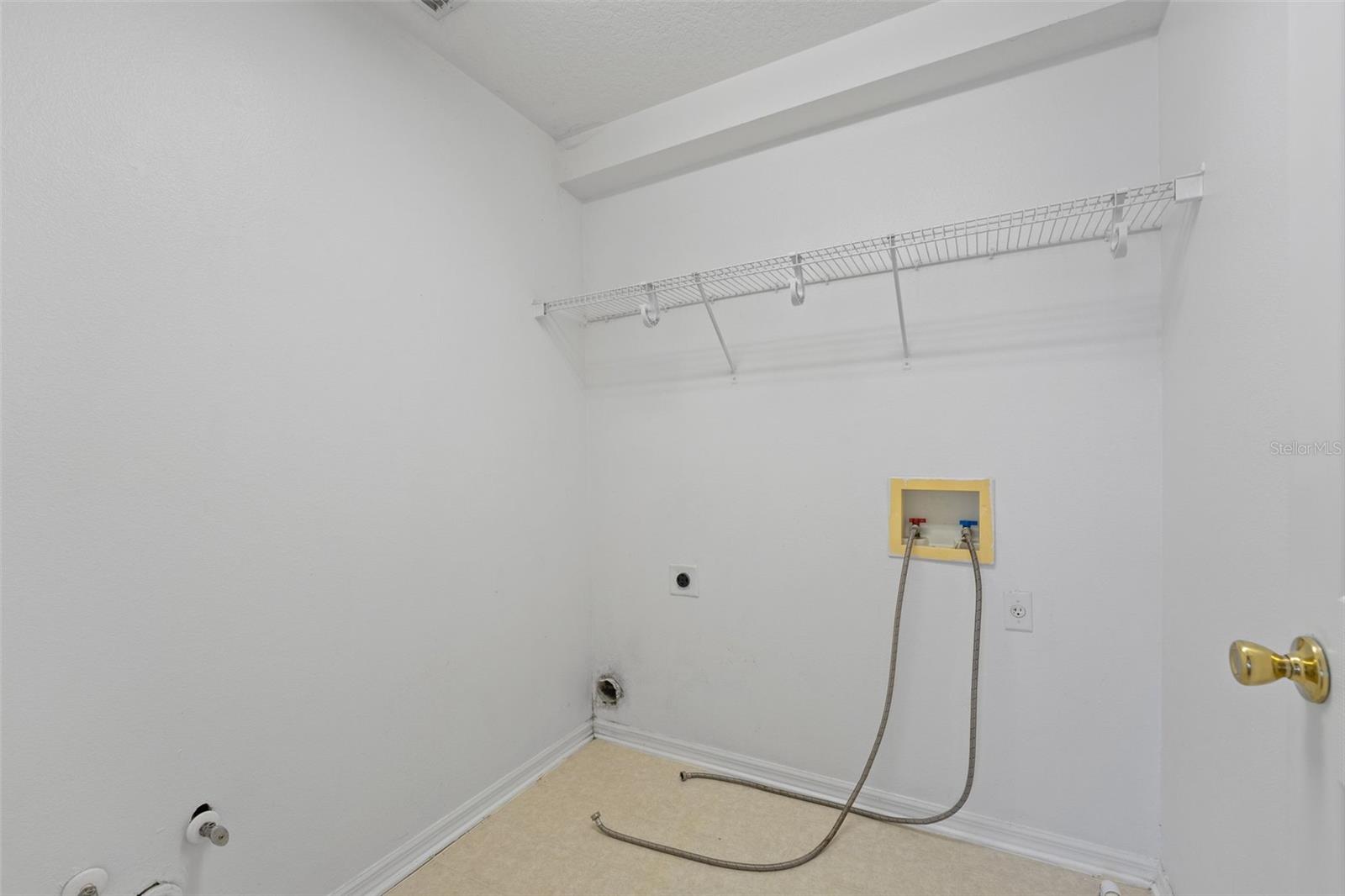 13525 MIRROR LAKE DR, ORLANDO, FL, 32828