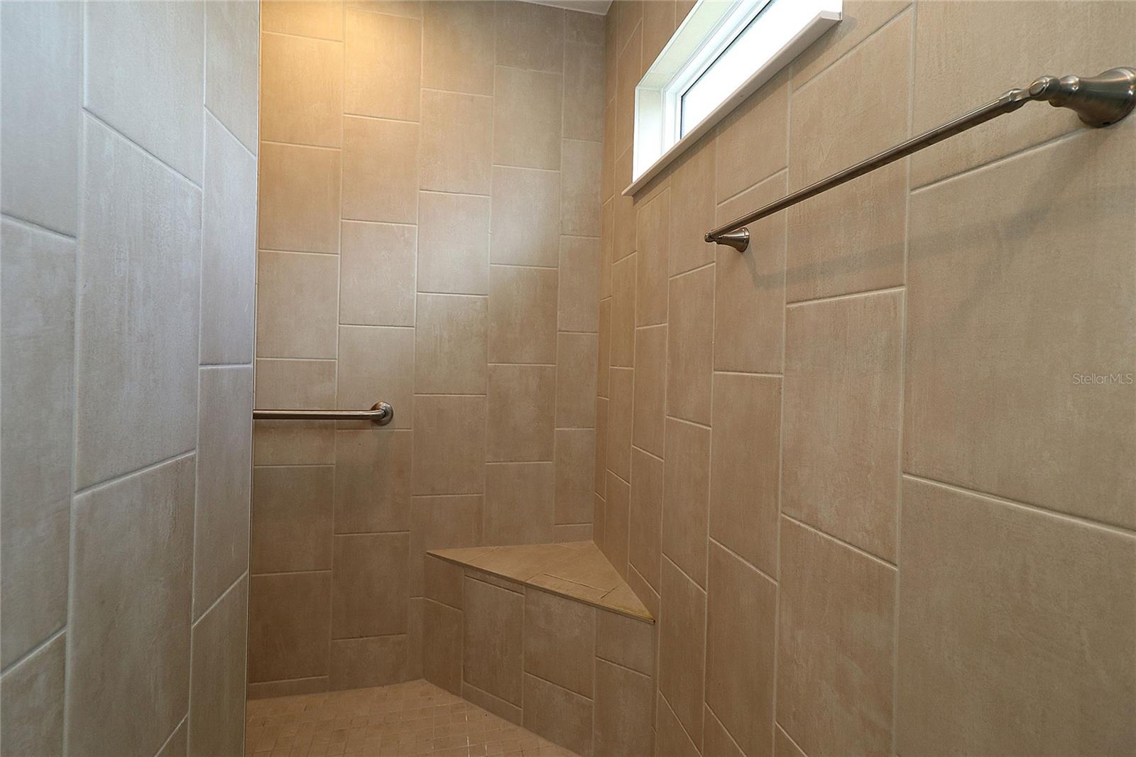 886 HUBBARD LOOP, THE VILLAGES, FL, 32163