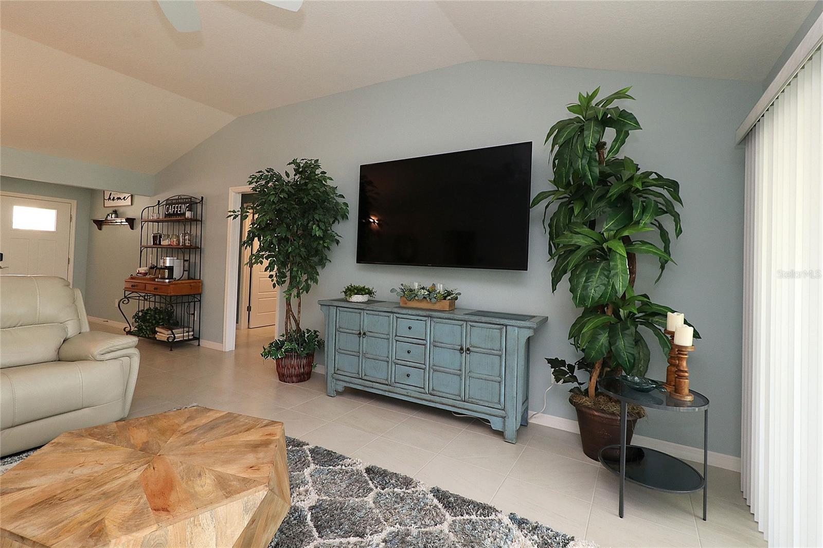 886 HUBBARD LOOP, THE VILLAGES, FL, 32163