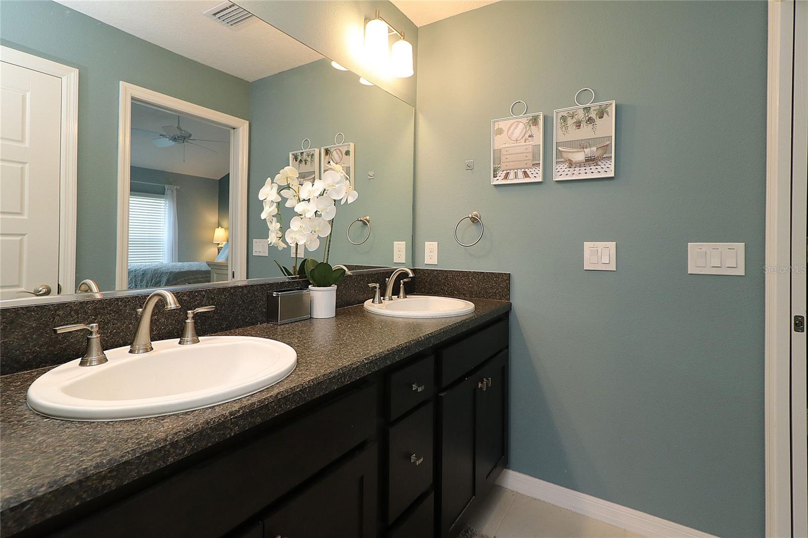 886 HUBBARD LOOP, THE VILLAGES, FL, 32163