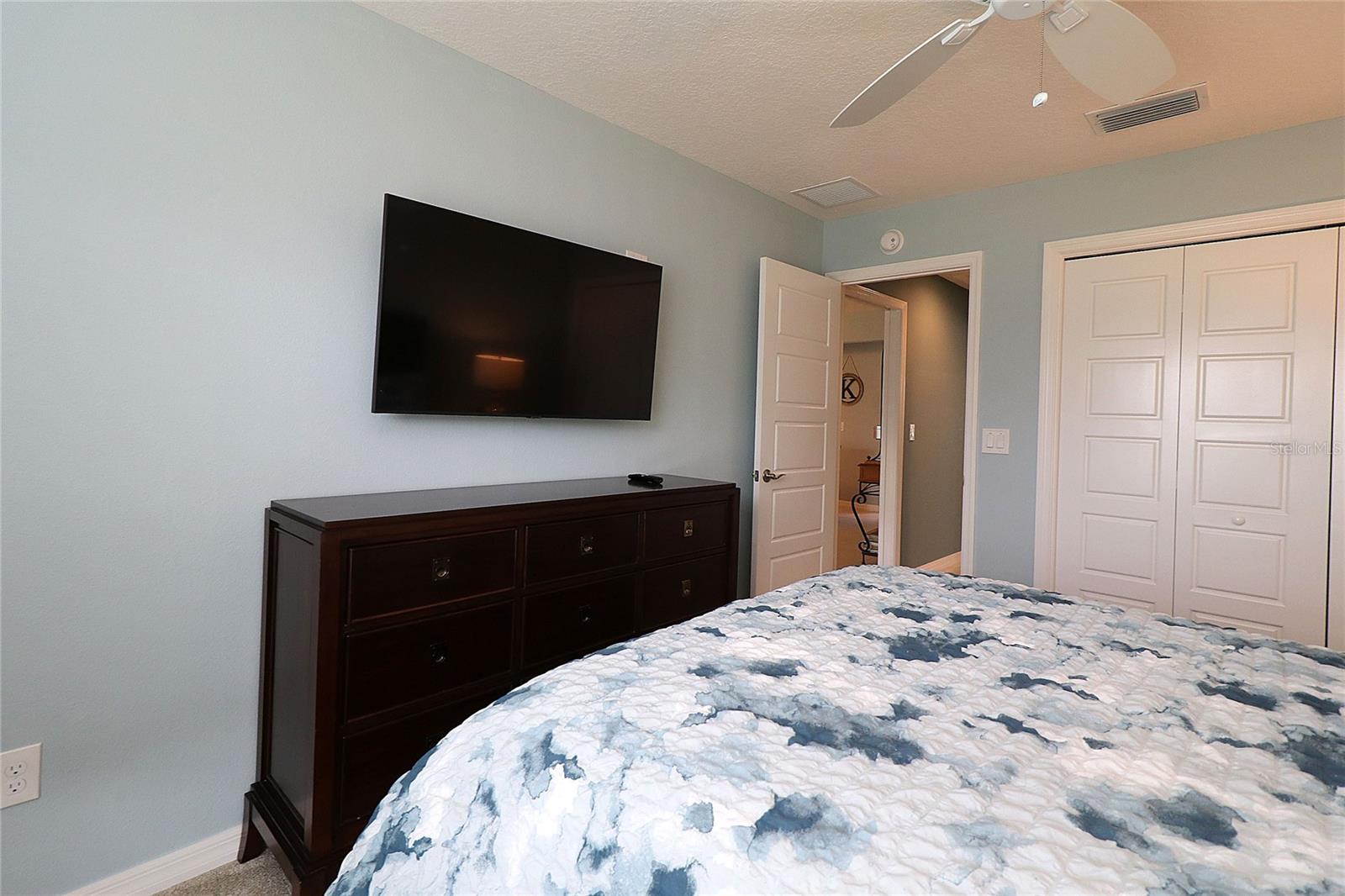 886 HUBBARD LOOP, THE VILLAGES, FL, 32163