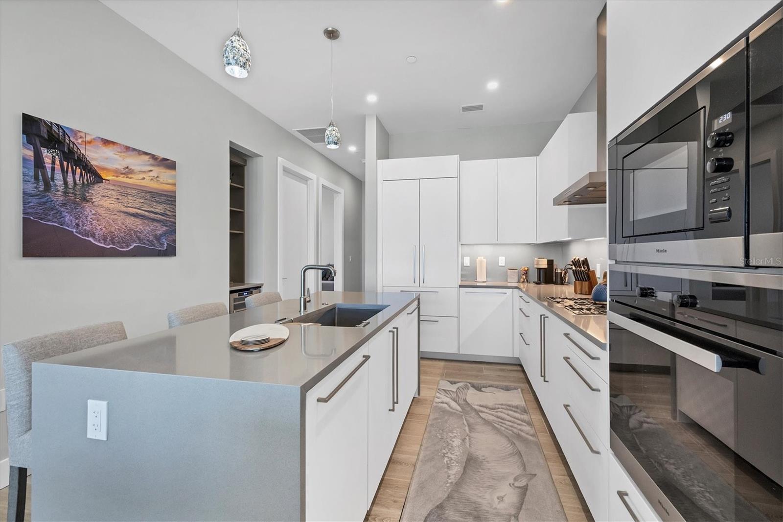 33 S PALM AVE #1403, SARASOTA, FL, 34236