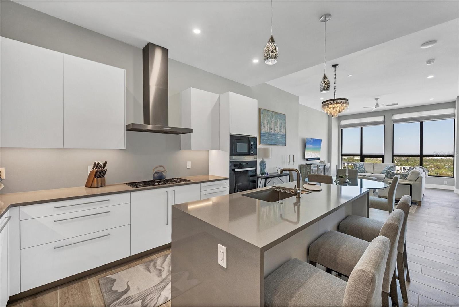 33 S PALM AVE #1403, SARASOTA, FL, 34236