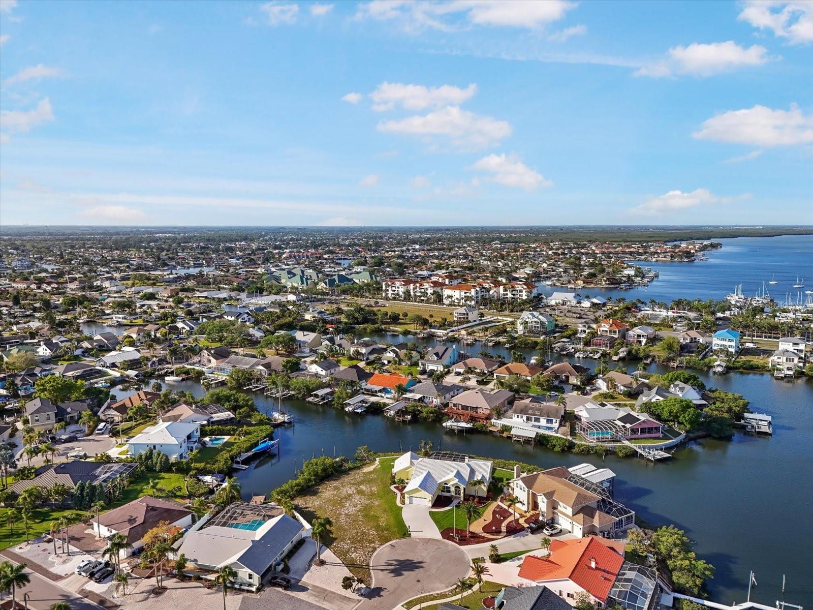 6646 DOLPHIN COVE DR, APOLLO BEACH, FL, 33572