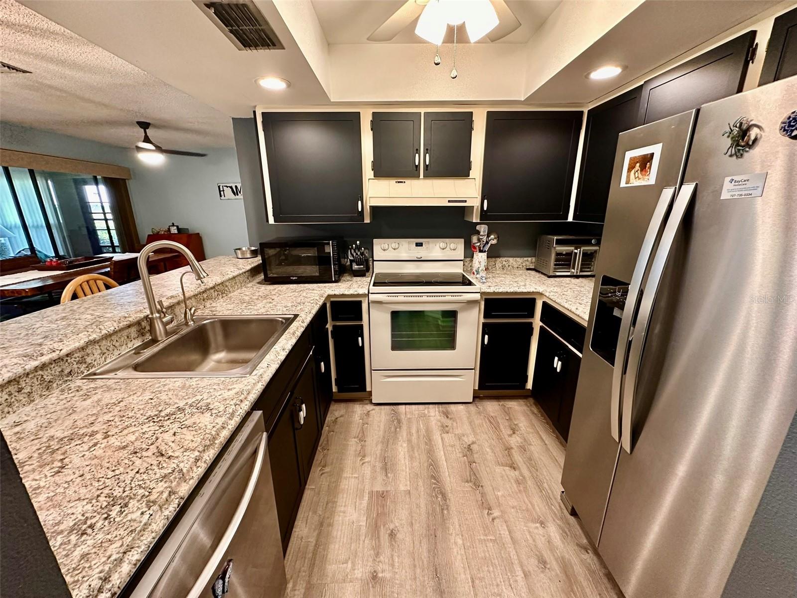 2753 COUNTRYSIDE BLVD #105, CLEARWATER, FL, 33761