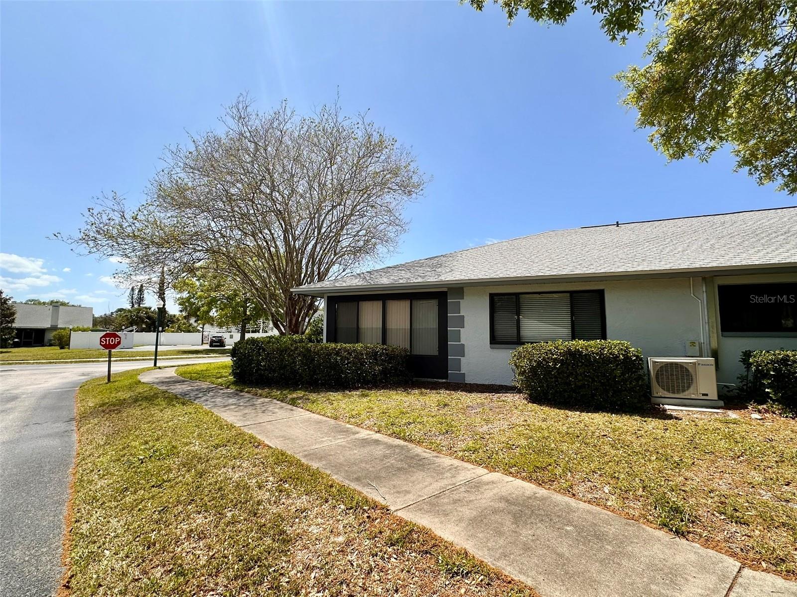 2753 COUNTRYSIDE BLVD #105, CLEARWATER, FL, 33761