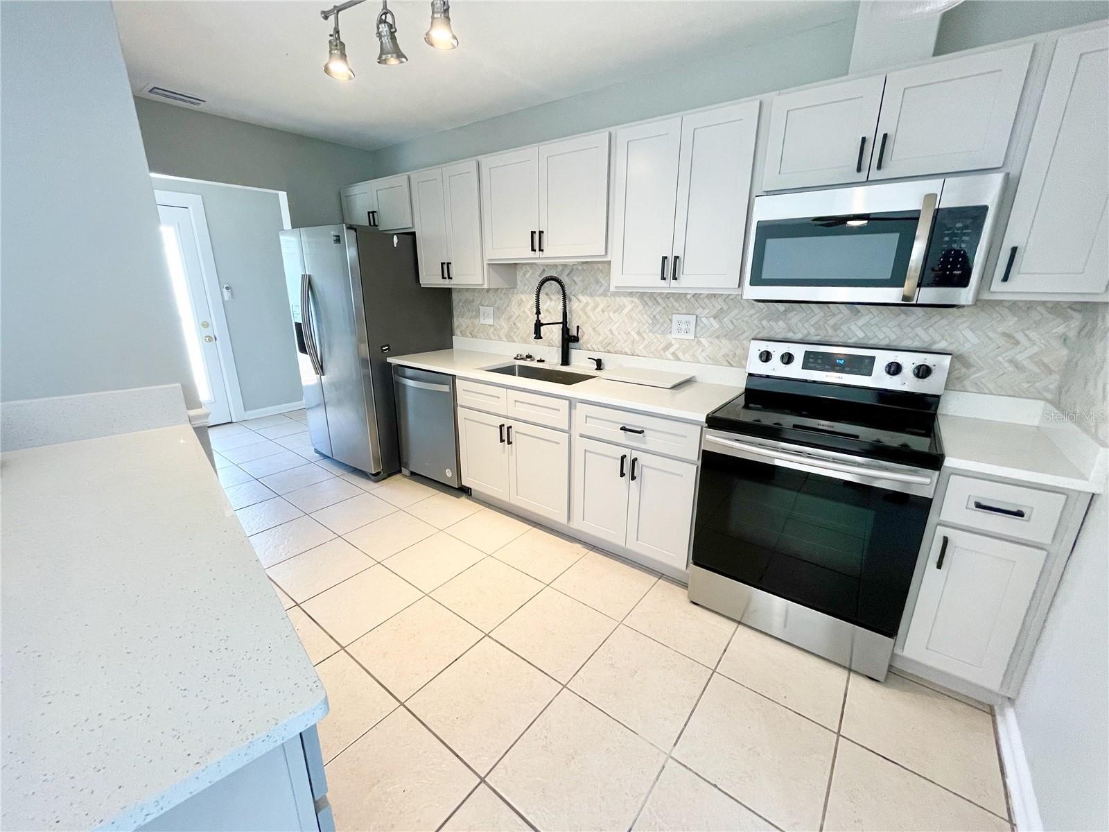 4608 S HESPERIDES ST, TAMPA, FL, 33611