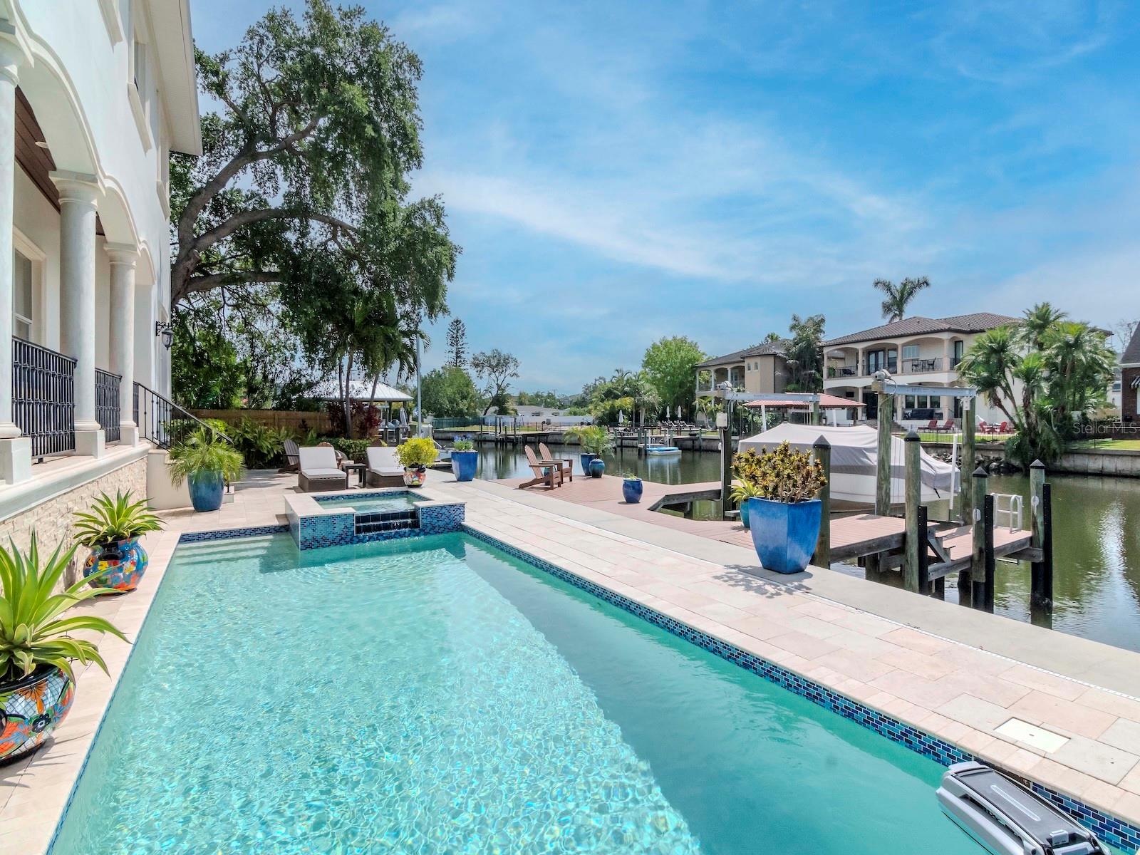 511 ERIE AVE, TAMPA, FL, 33606