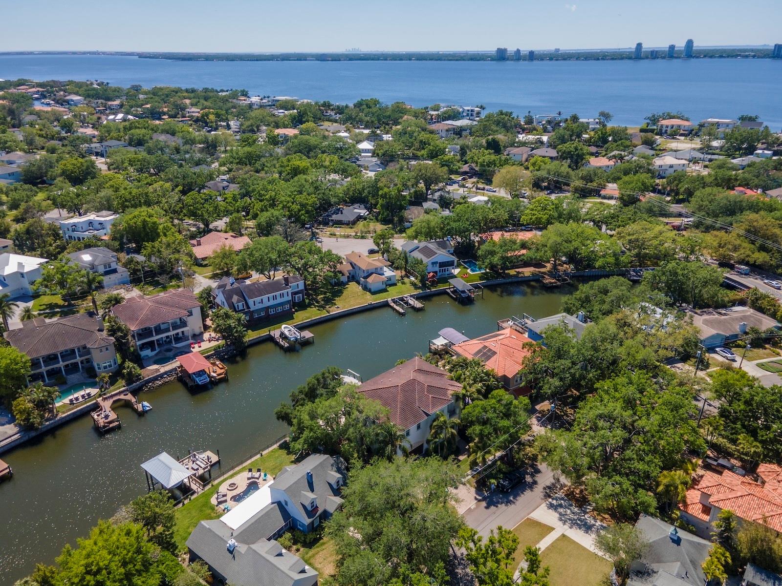 511 ERIE AVE, TAMPA, FL, 33606