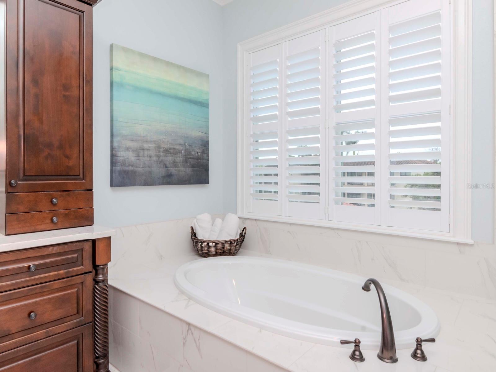 511 ERIE AVE, TAMPA, FL, 33606