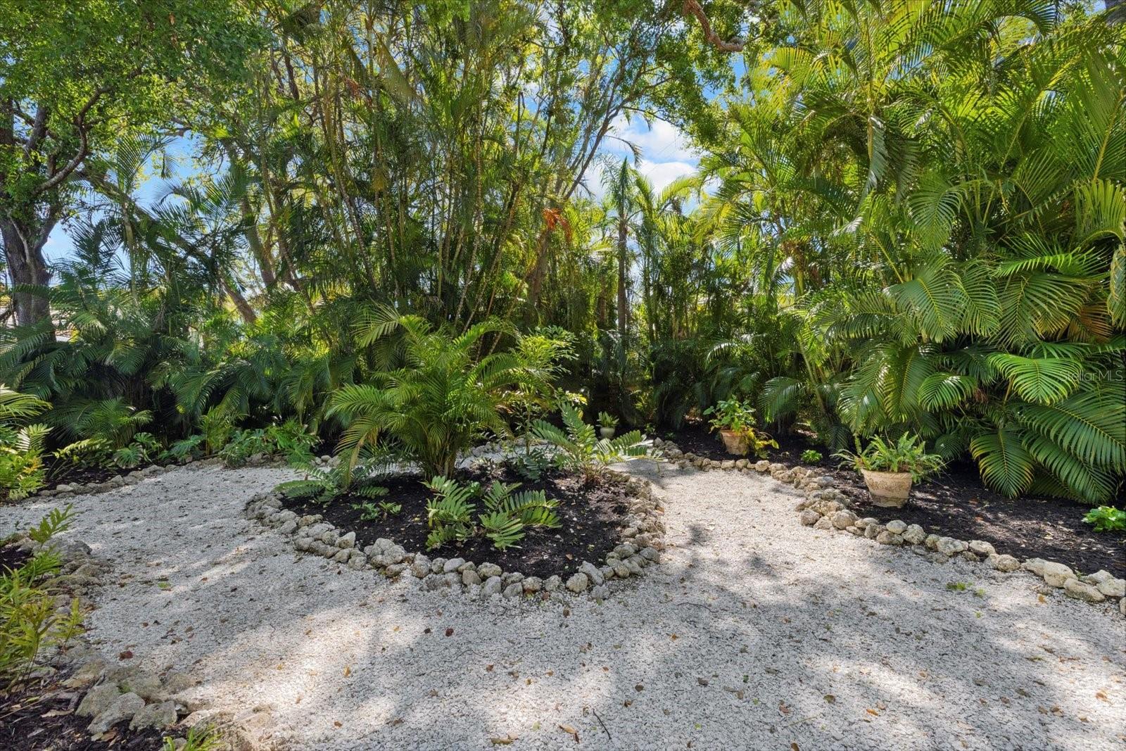 1888 BOYCE ST, SARASOTA, FL, 34239