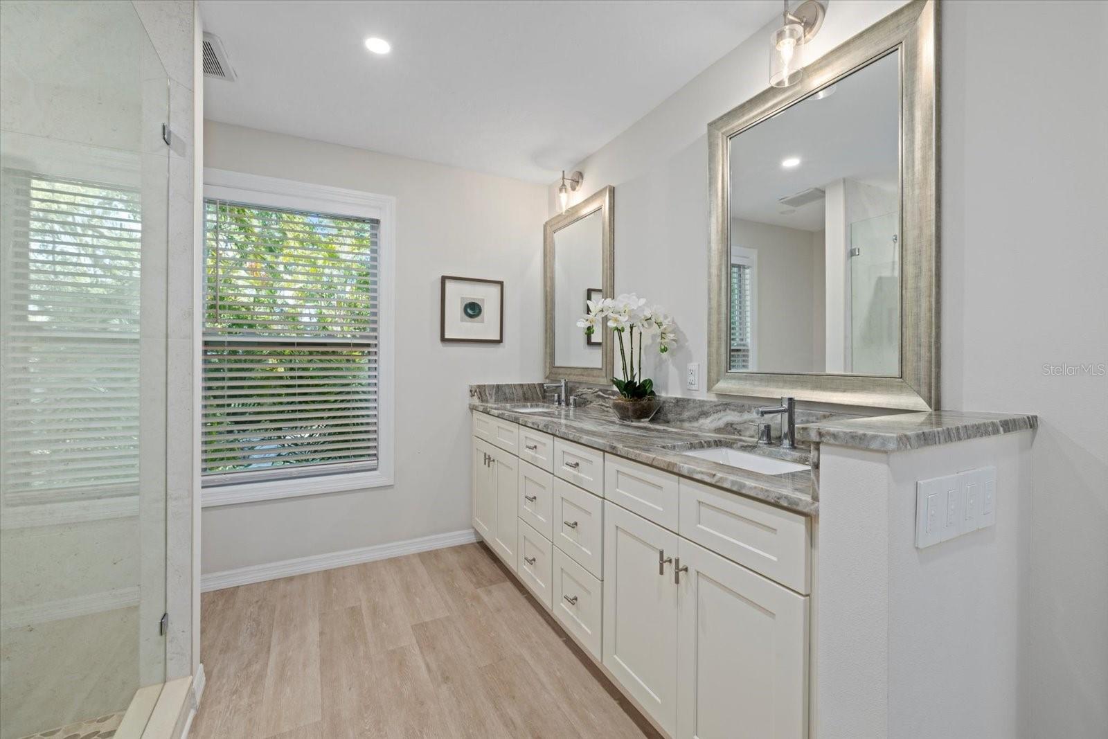 1888 BOYCE ST, SARASOTA, FL, 34239