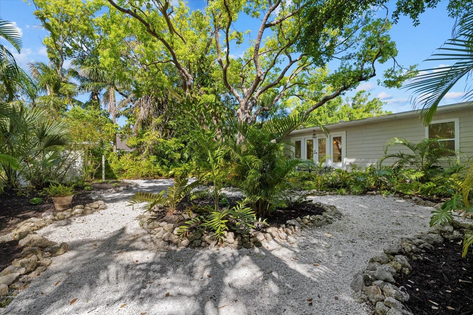 1888 BOYCE ST, SARASOTA, FL, 34239