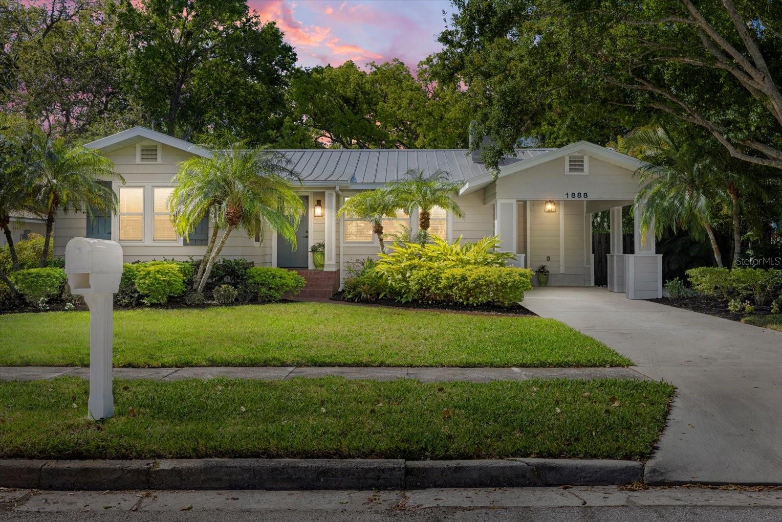 1888 BOYCE ST, SARASOTA, FL, 34239