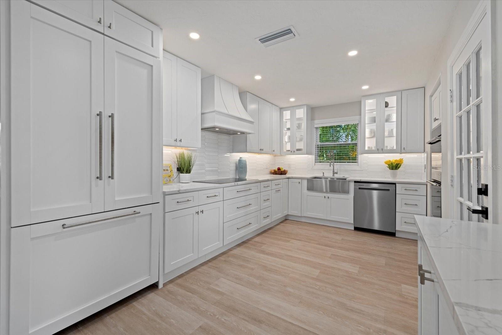 1888 BOYCE ST, SARASOTA, FL, 34239