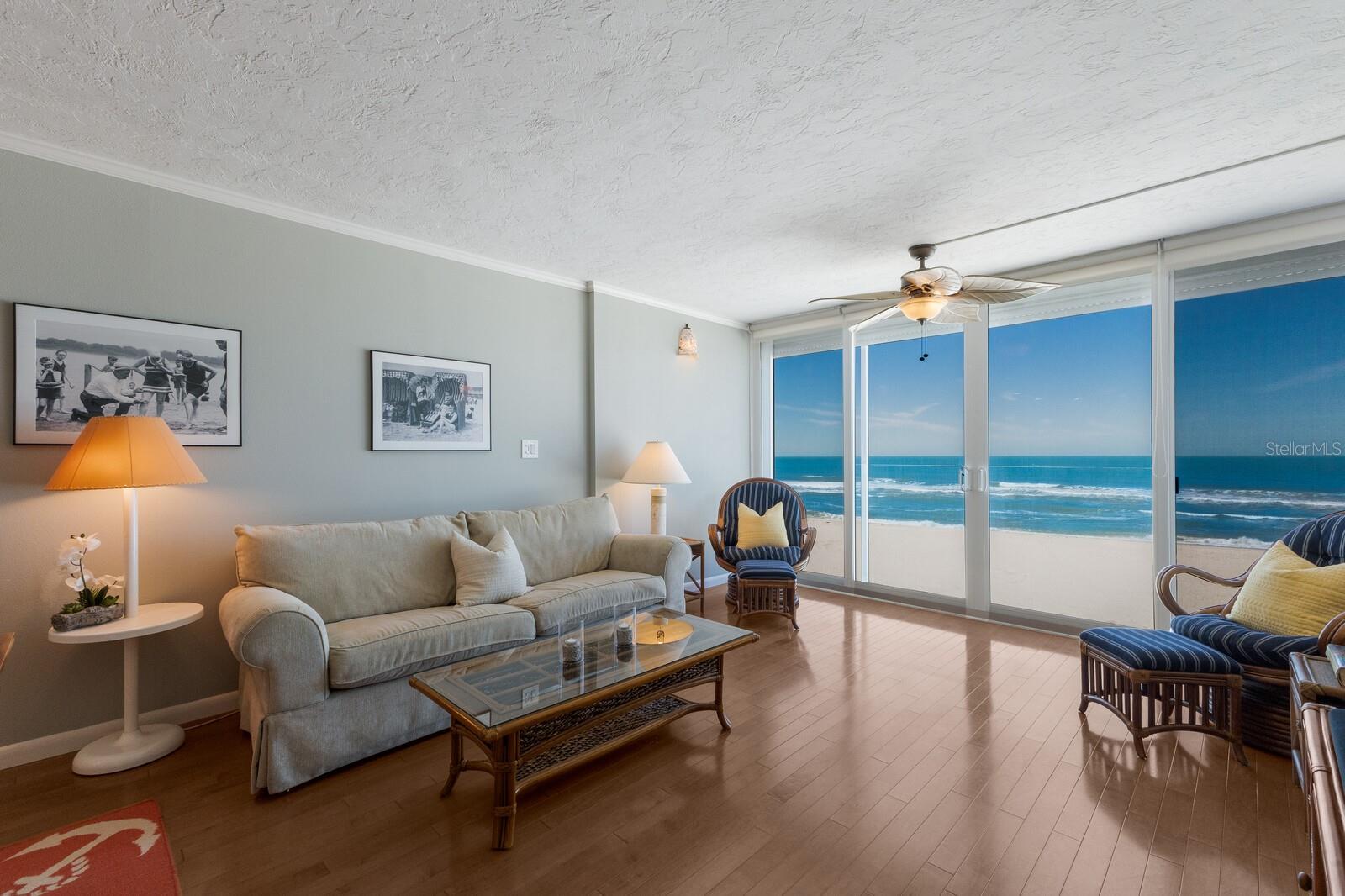 5300 GULF DR #204, HOLMES BEACH, FL, 34217