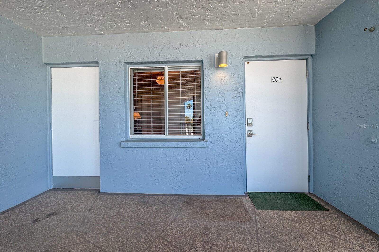 5300 GULF DR #204, HOLMES BEACH, FL, 34217