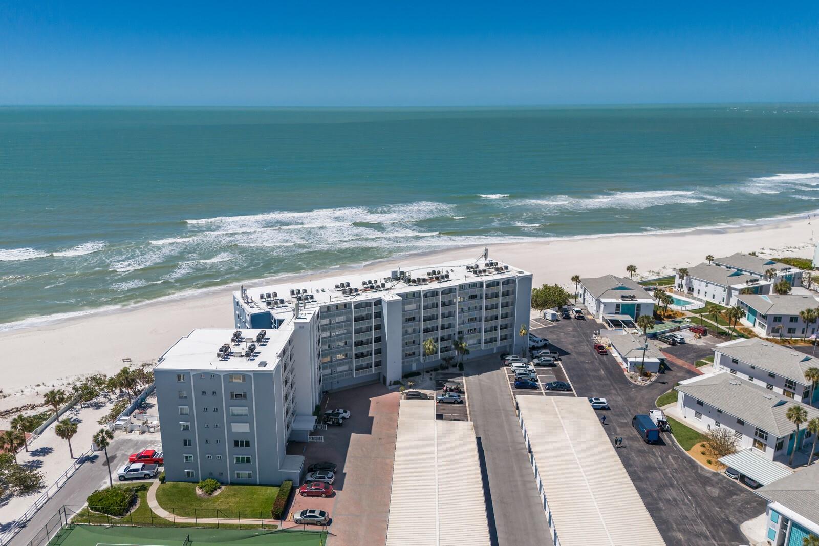 5300 GULF DR #204, HOLMES BEACH, FL, 34217