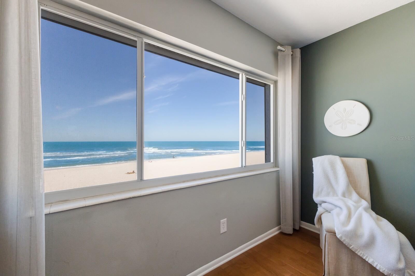 5300 GULF DR #204, HOLMES BEACH, FL, 34217