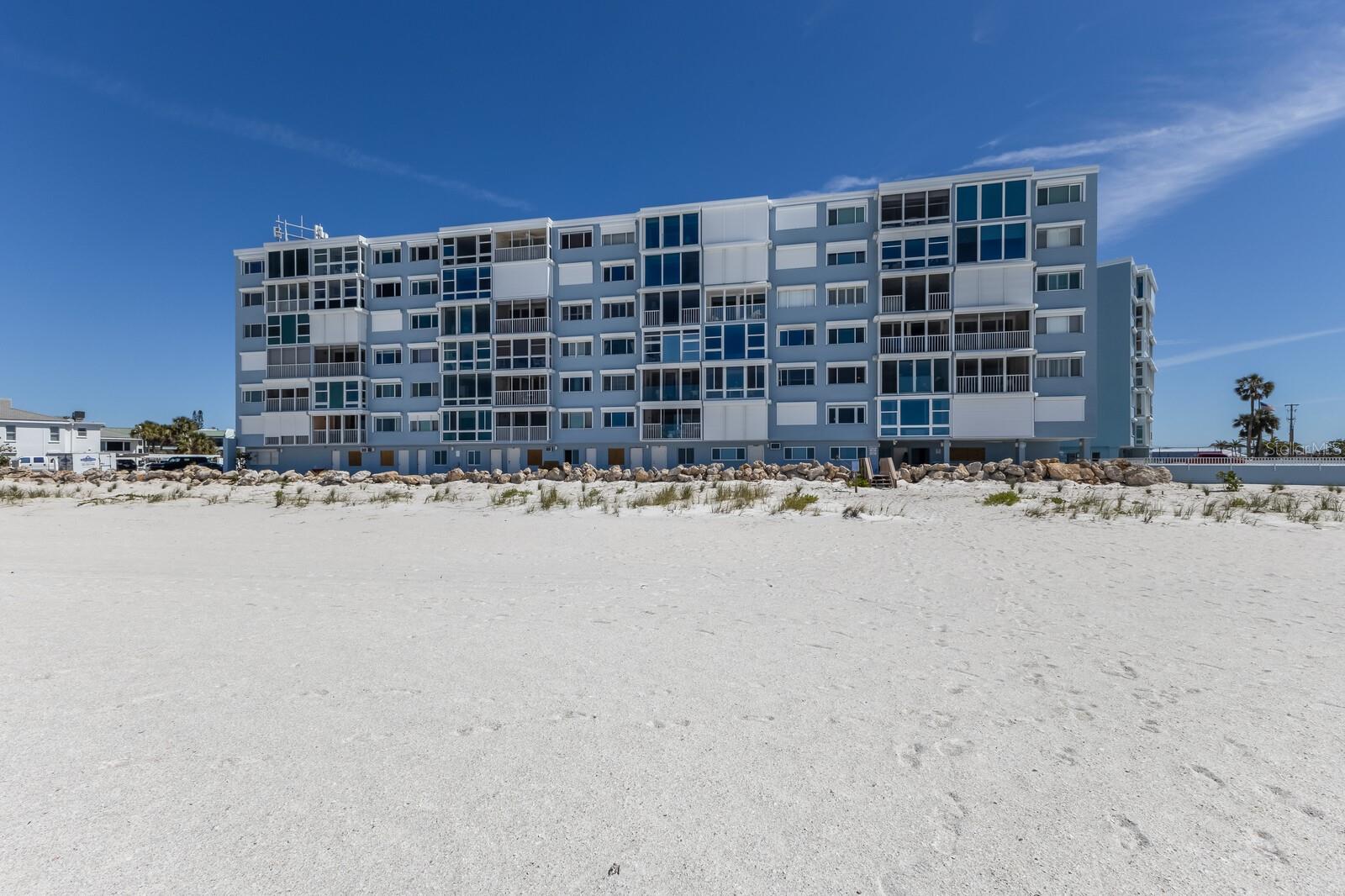 5300 GULF DR #204, HOLMES BEACH, FL, 34217