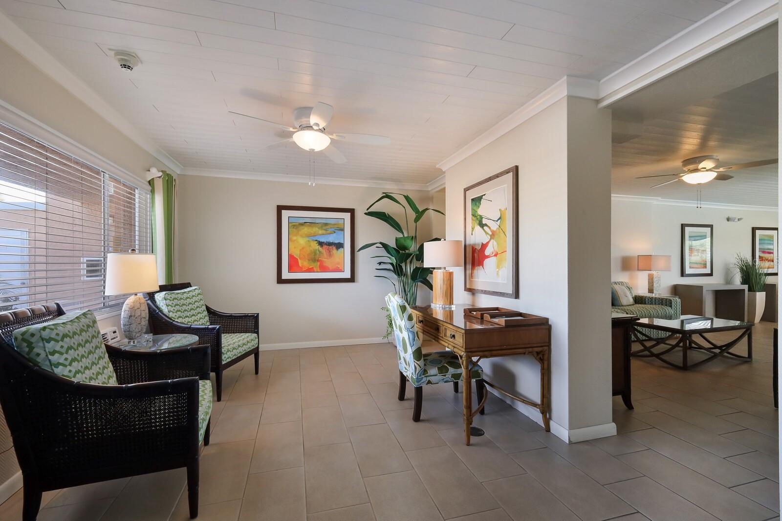 5300 GULF DR #204, HOLMES BEACH, FL, 34217