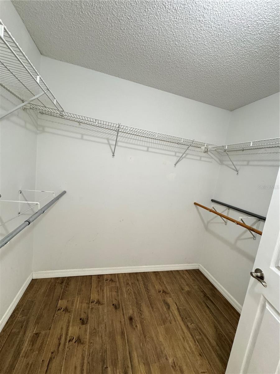 15311 W POND WOODS DR, TAMPA, FL, 33618