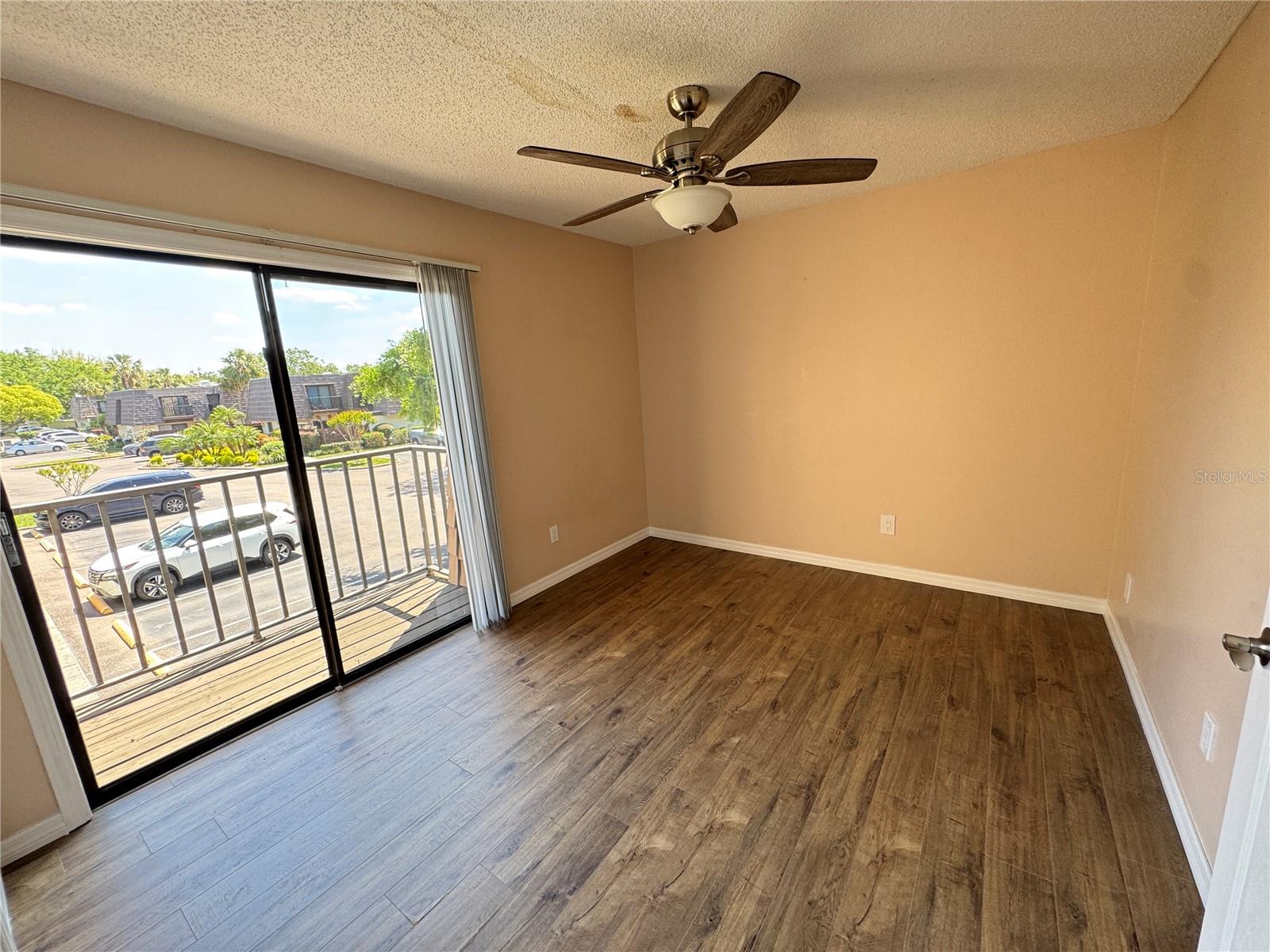 15311 W POND WOODS DR, TAMPA, FL, 33618