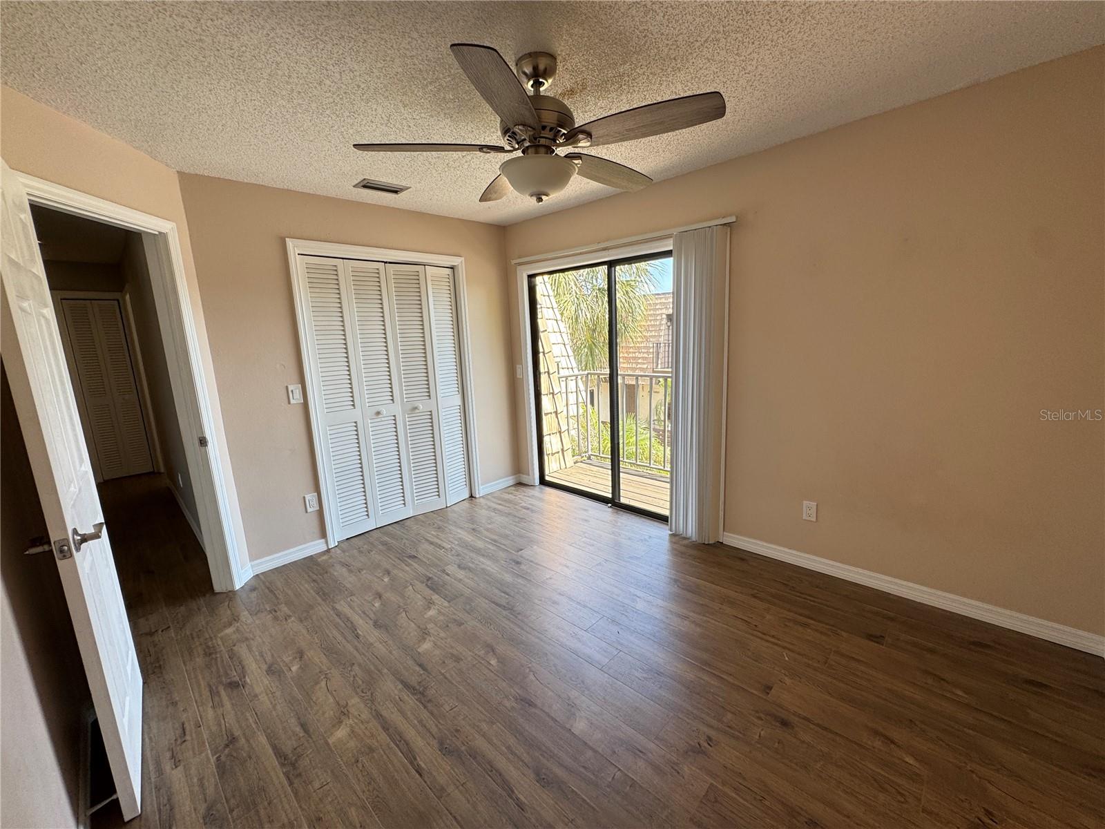 15311 W POND WOODS DR, TAMPA, FL, 33618