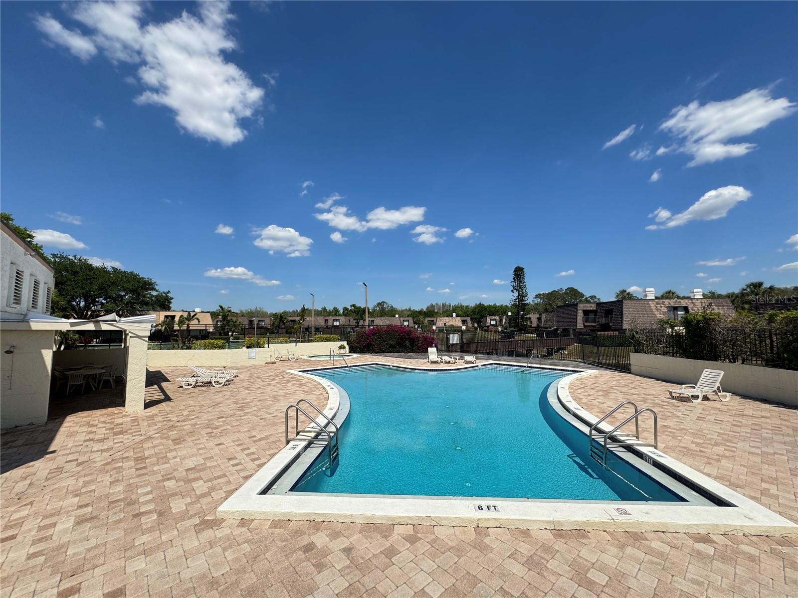 15311 W POND WOODS DR, TAMPA, FL, 33618