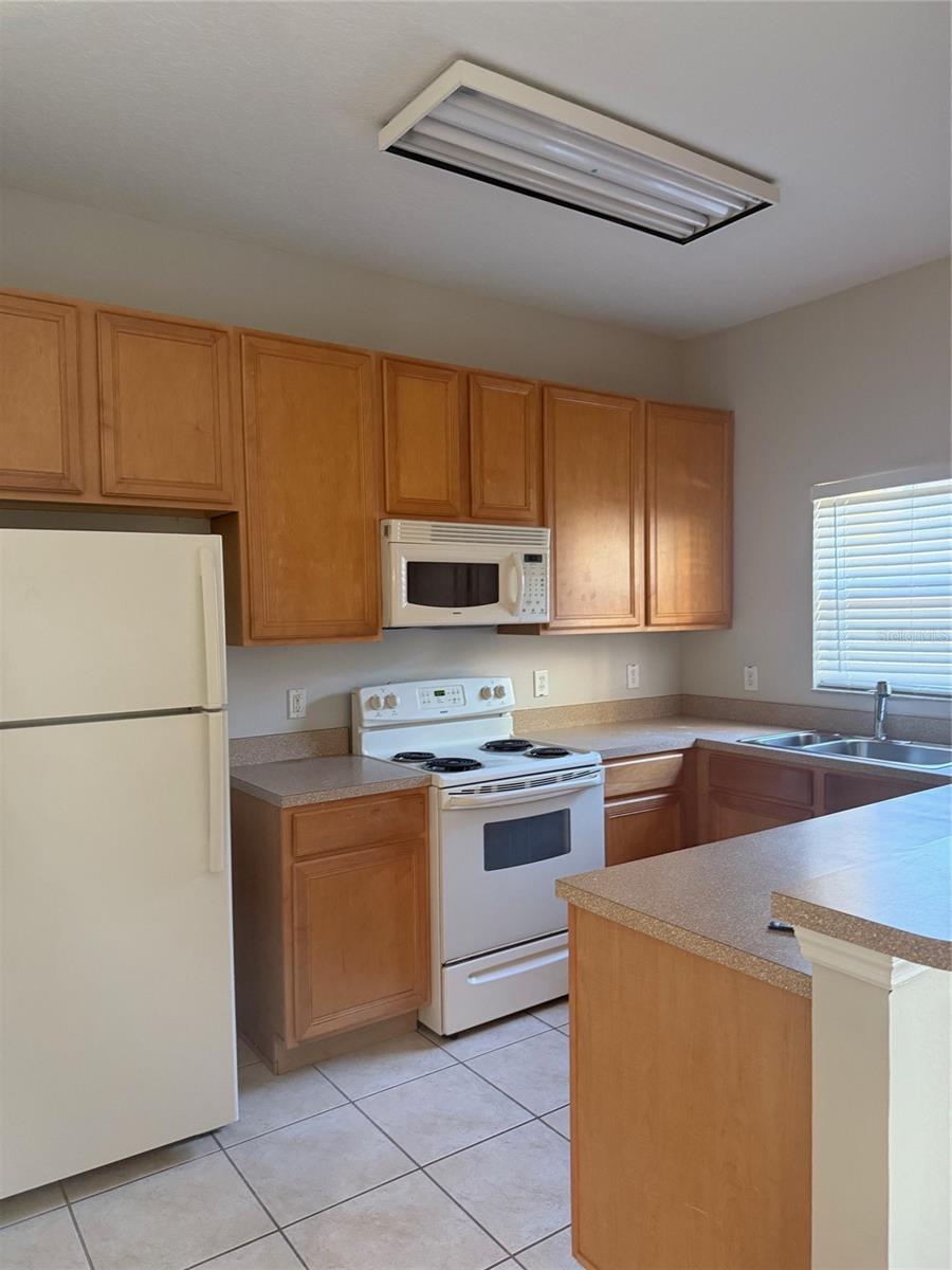 2151 RETREAT VIEW CIR, SANFORD, FL, 32771