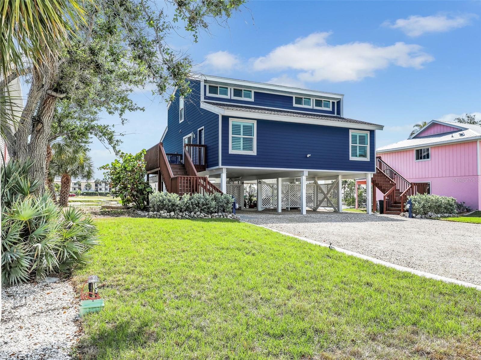 21687/689 INDIAN BAYOU DR, FORT MYERS BEACH, FL, 33931