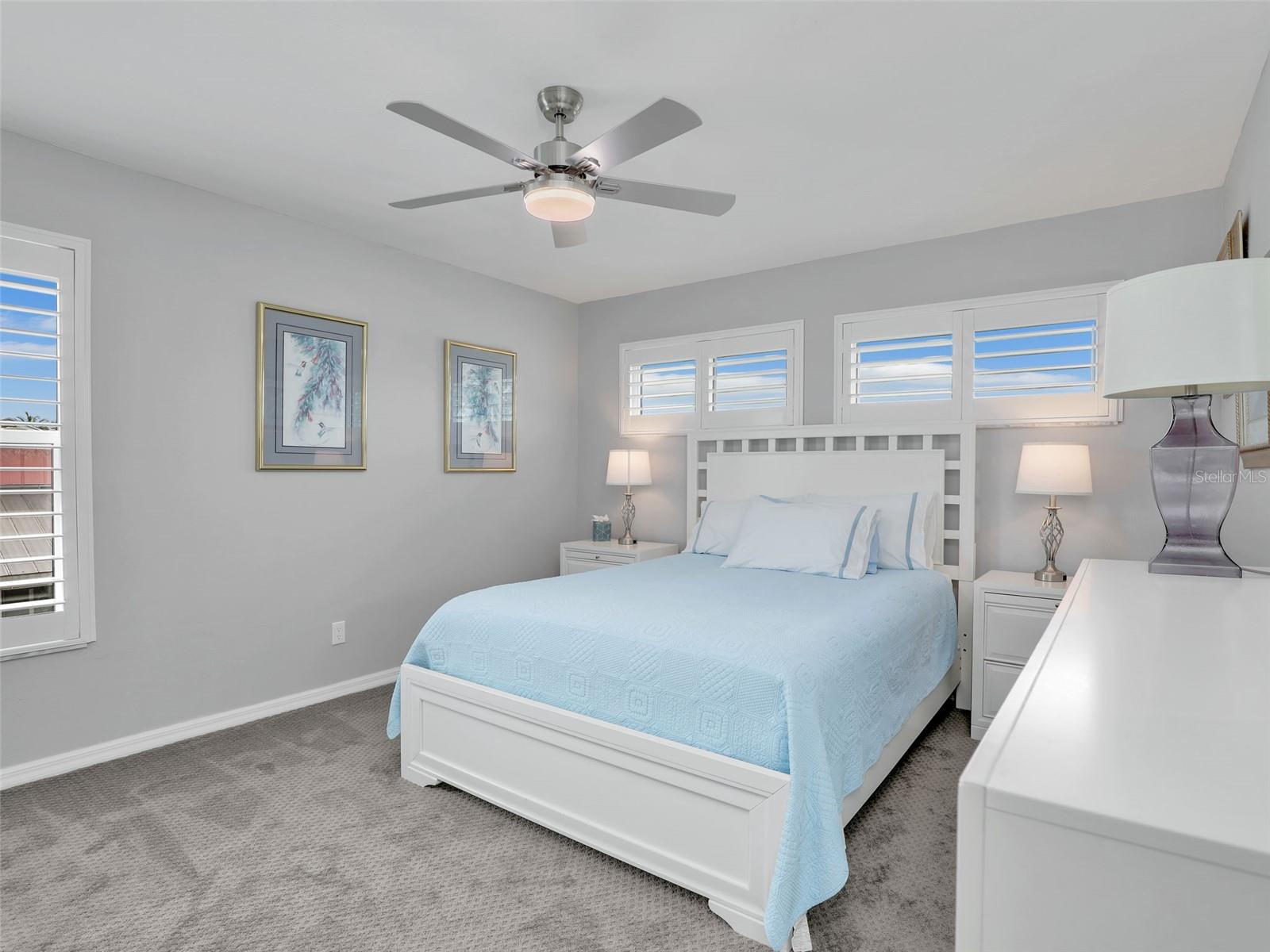 21687/689 INDIAN BAYOU DR, FORT MYERS BEACH, FL, 33931