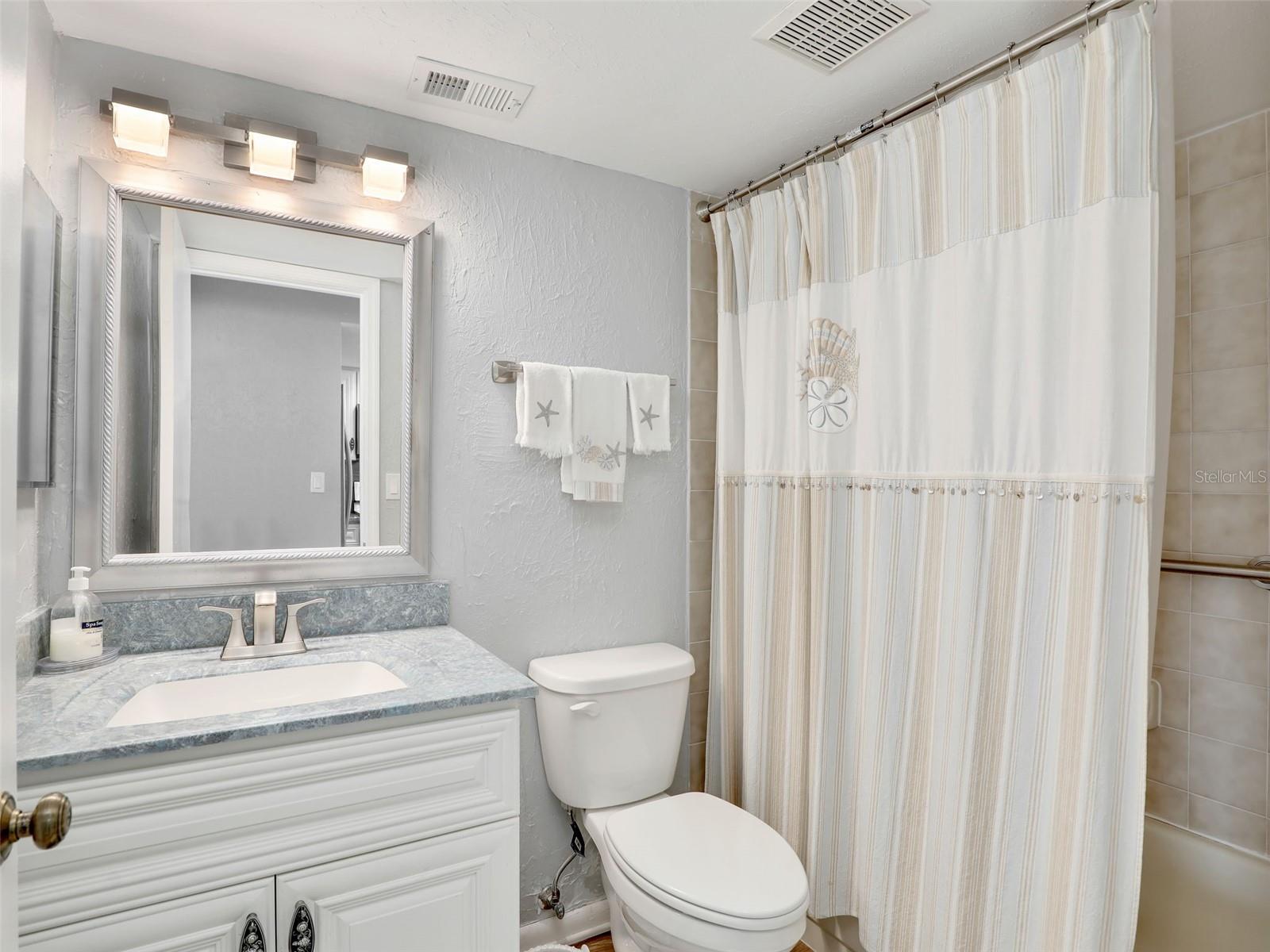 21687/689 INDIAN BAYOU DR, FORT MYERS BEACH, FL, 33931