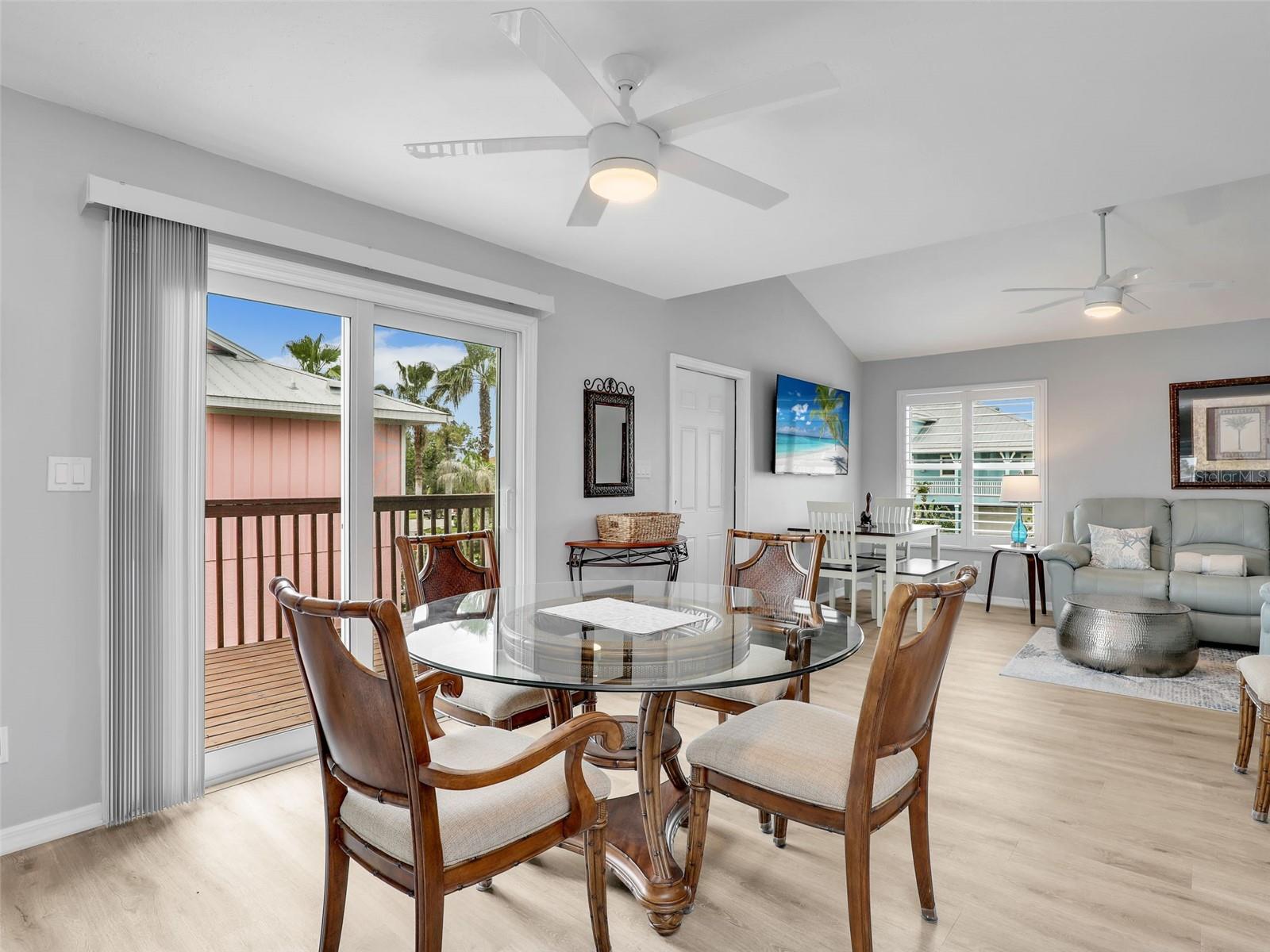 21687/689 INDIAN BAYOU DR, FORT MYERS BEACH, FL, 33931