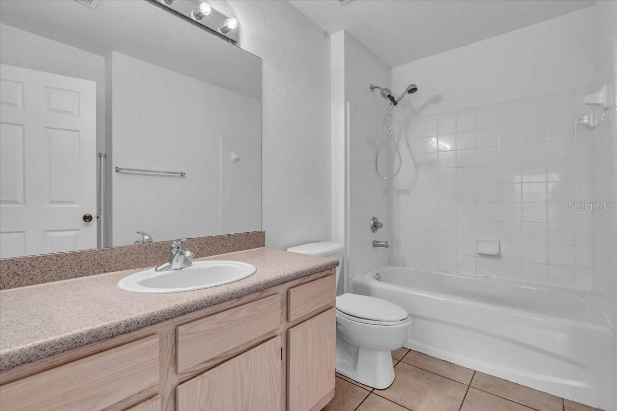 7405 VISTA WAY #202, LAKEWOOD RANCH, FL, 34202