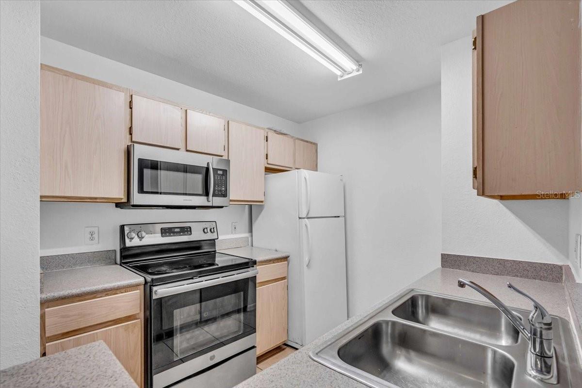 7405 VISTA WAY #202, LAKEWOOD RANCH, FL, 34202