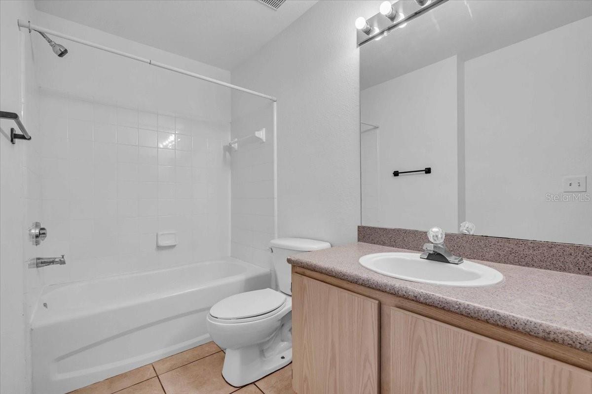 7405 VISTA WAY #202, LAKEWOOD RANCH, FL, 34202