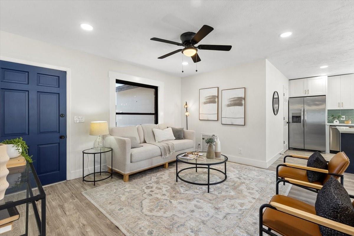 3325 W PARIS ST, TAMPA, FL, 33614