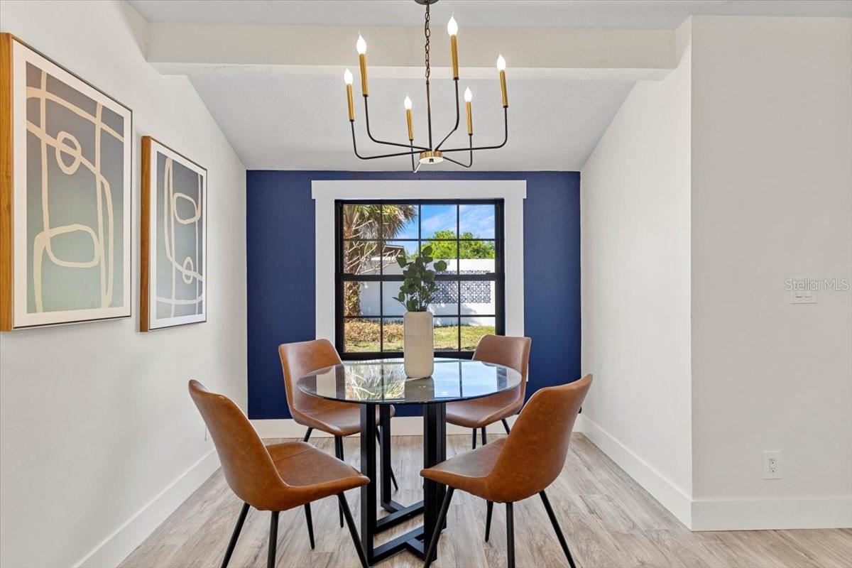 3325 W PARIS ST, TAMPA, FL, 33614